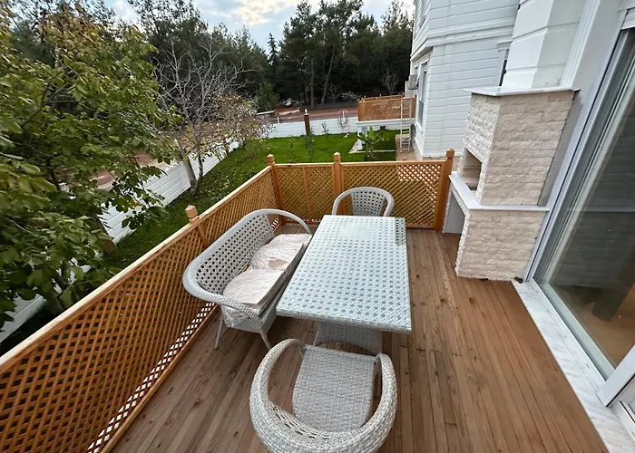 Doga Icinde Hamam Ve Havuzlu Luex Villa *