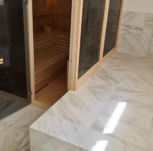 Doga Icinde Hamam Ve Havuzlu Luex